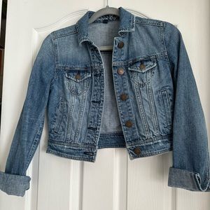 American Eagle Wash Distressed denim jacket